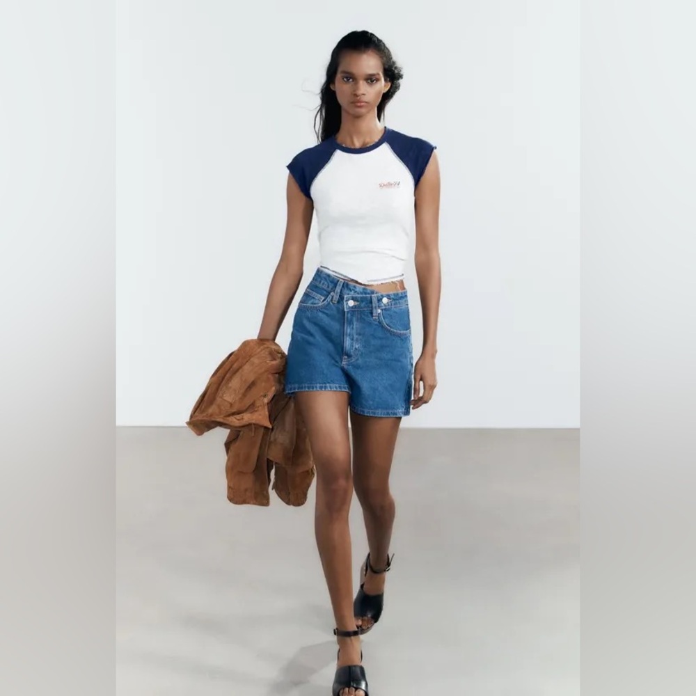 ZARA high rise cross waist mom fit trf denim short